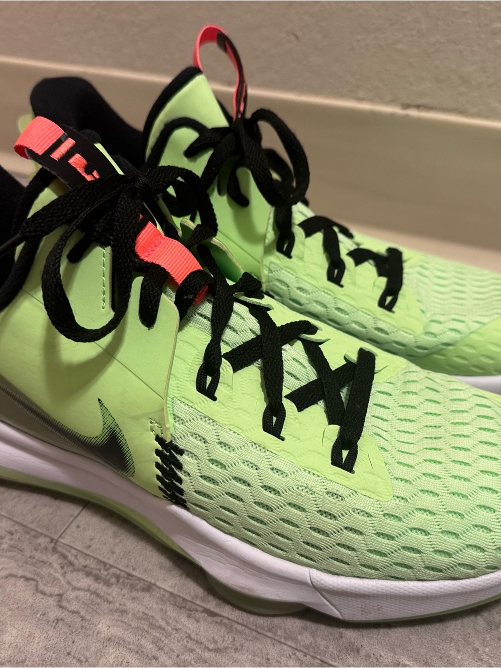 Nike LeBron Witness 5 Neon Green Basketball Shoes
